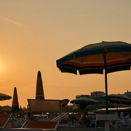 Renewed Flat With Seaview - Beahost Apartamento Bibione
